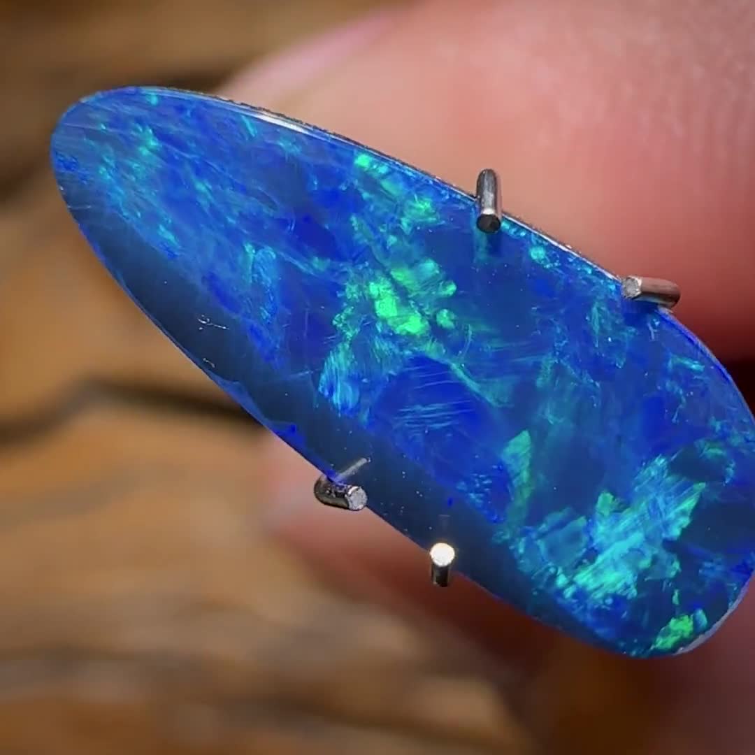 1.8カラット - オーストラリア産ボルダーオパールダブレット - Etsy 日本